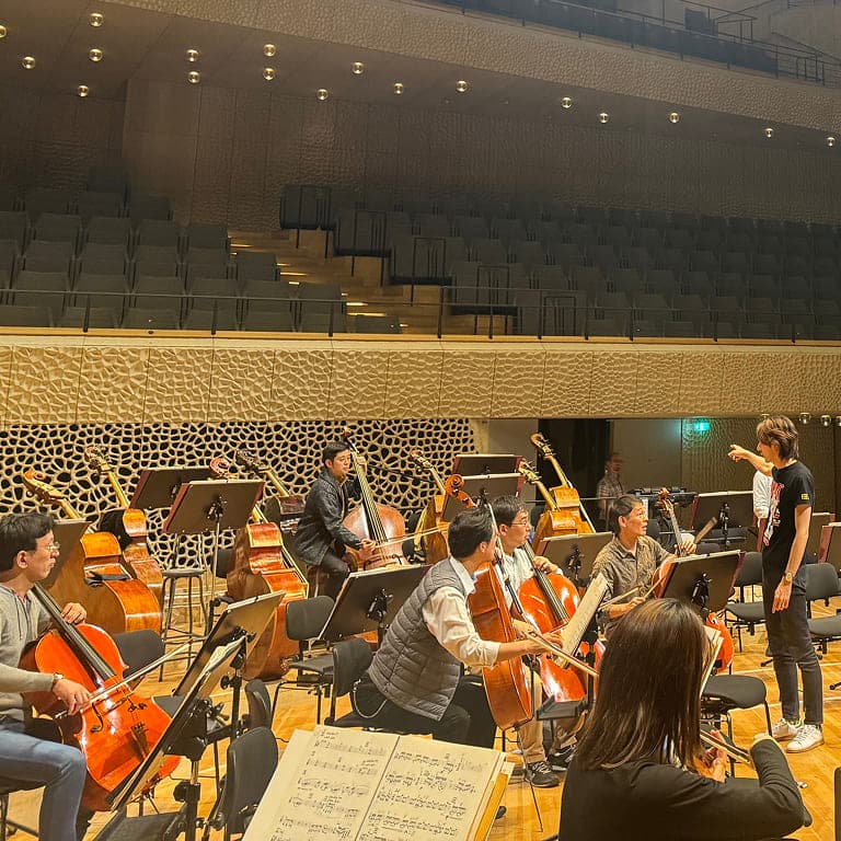 オーケストラのリハーサル